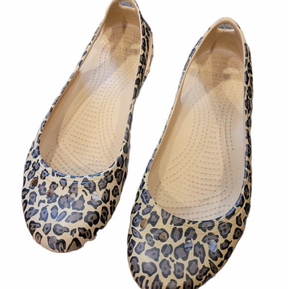 crocs kadee leopard flats